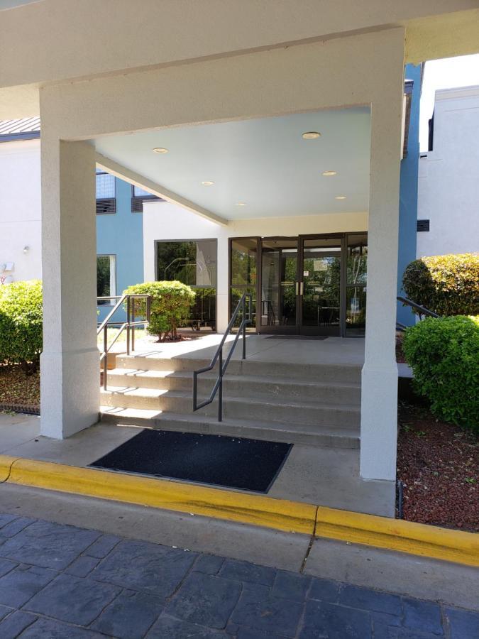 Quality Inn & Suites Clemmons I-40 Екстер'єр фото