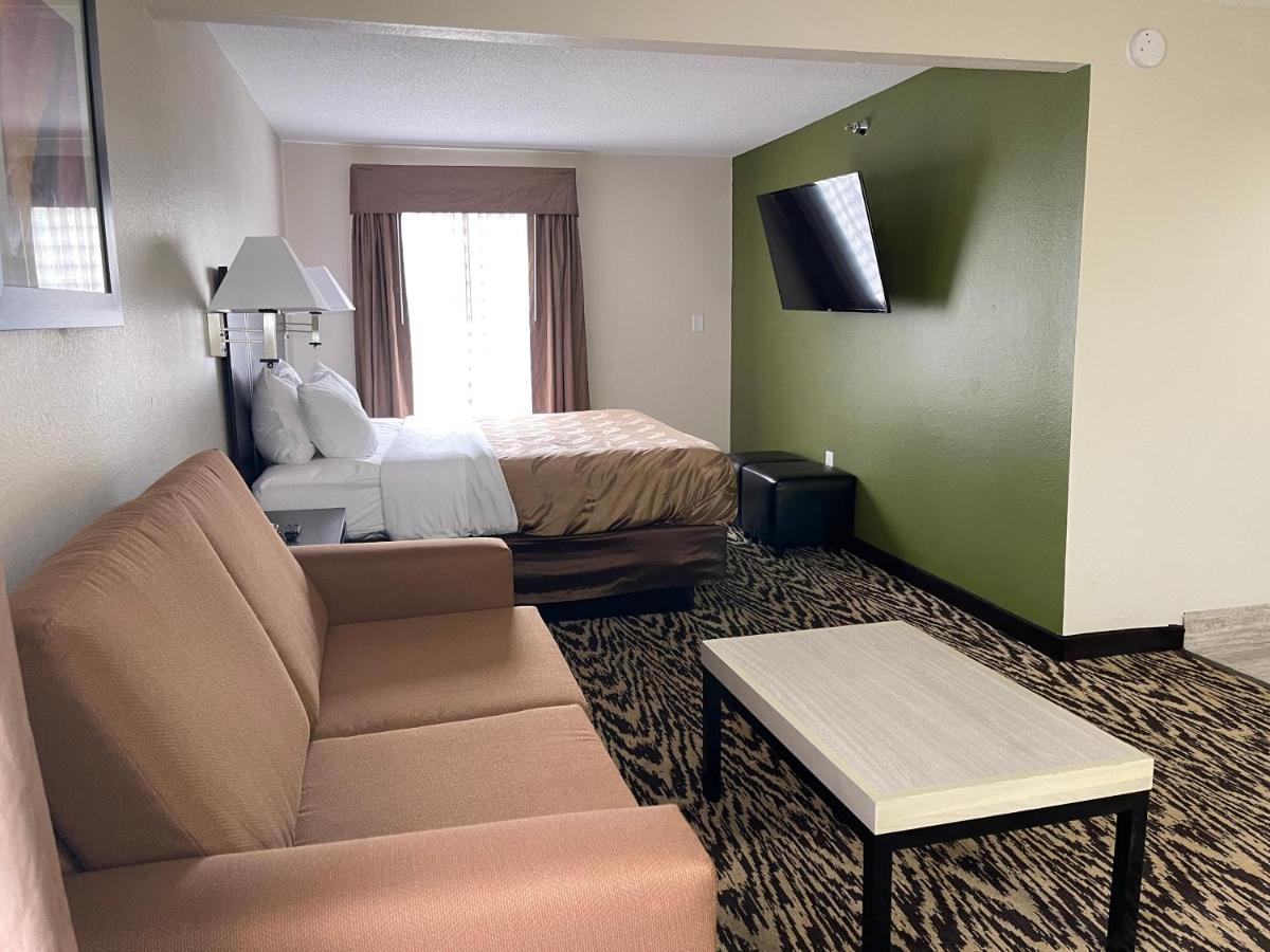 Quality Inn & Suites Clemmons I-40 Екстер'єр фото