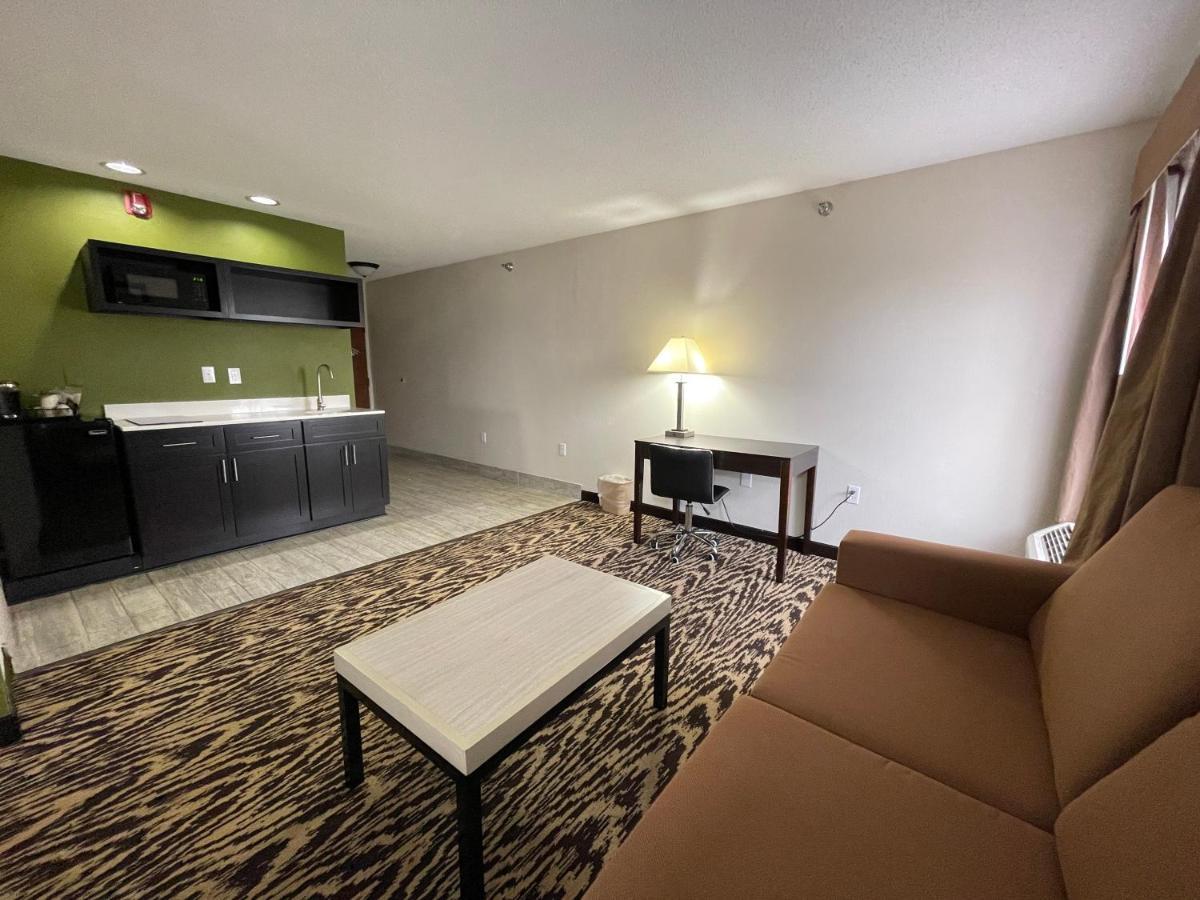 Quality Inn & Suites Clemmons I-40 Екстер'єр фото