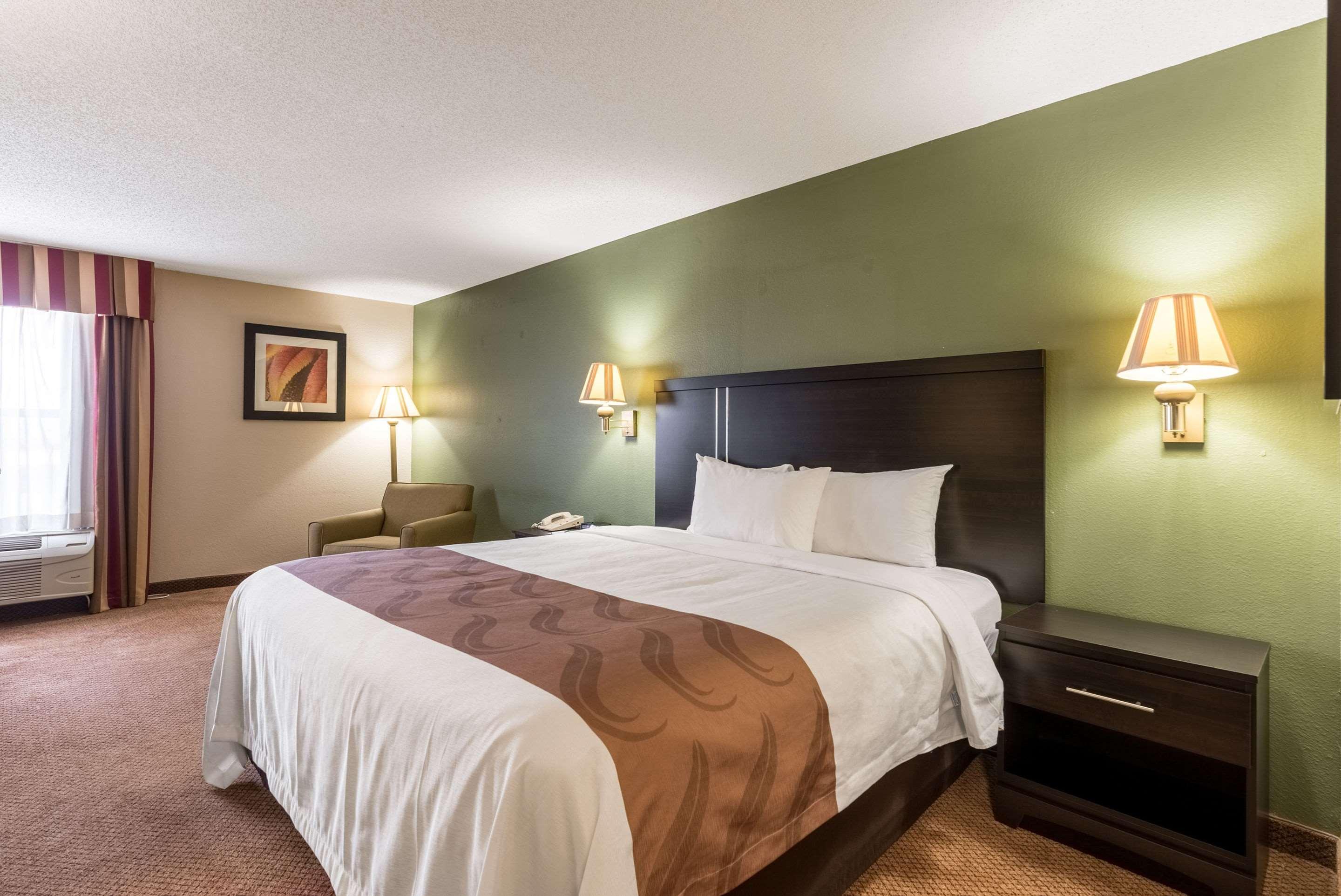 Quality Inn & Suites Clemmons I-40 Екстер'єр фото
