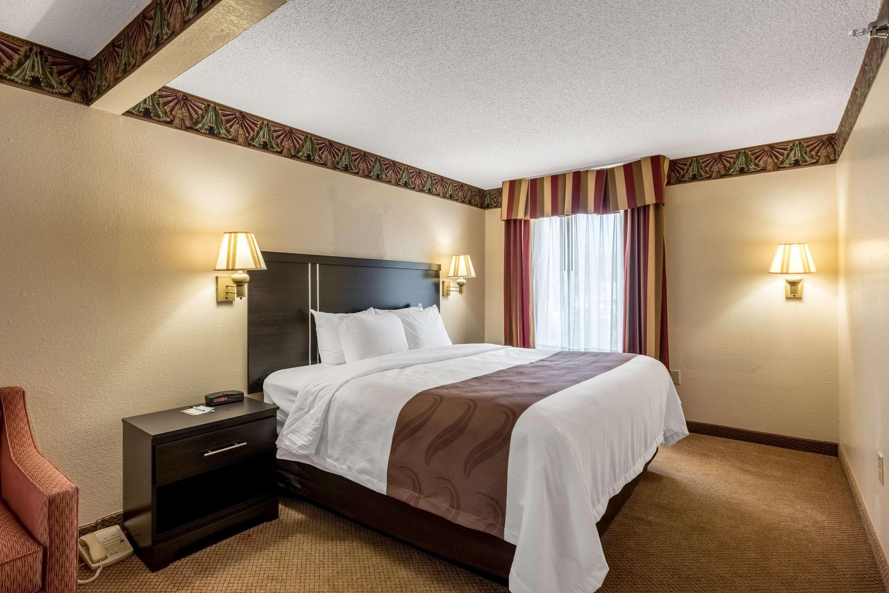 Quality Inn & Suites Clemmons I-40 Екстер'єр фото