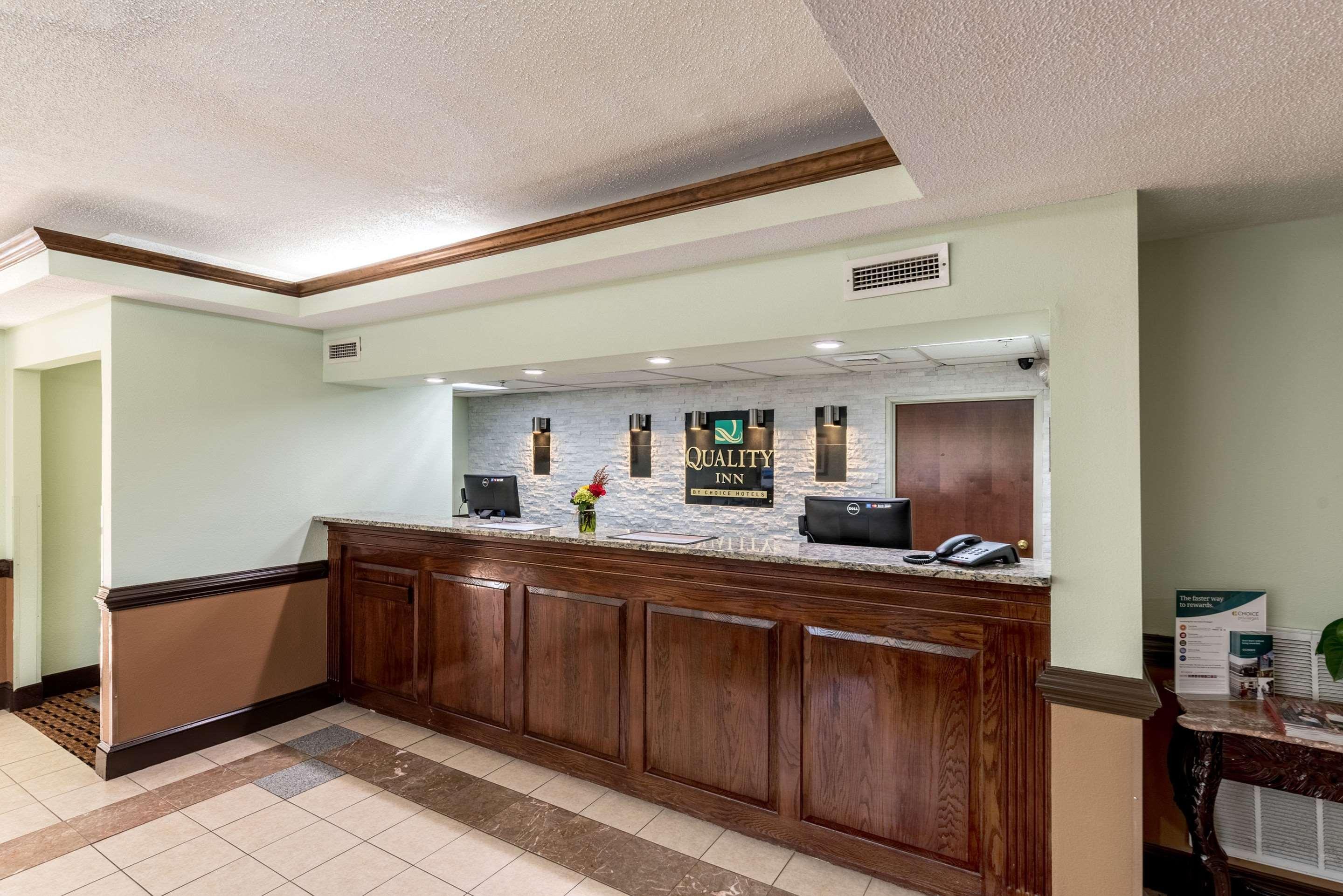 Quality Inn & Suites Clemmons I-40 Екстер'єр фото