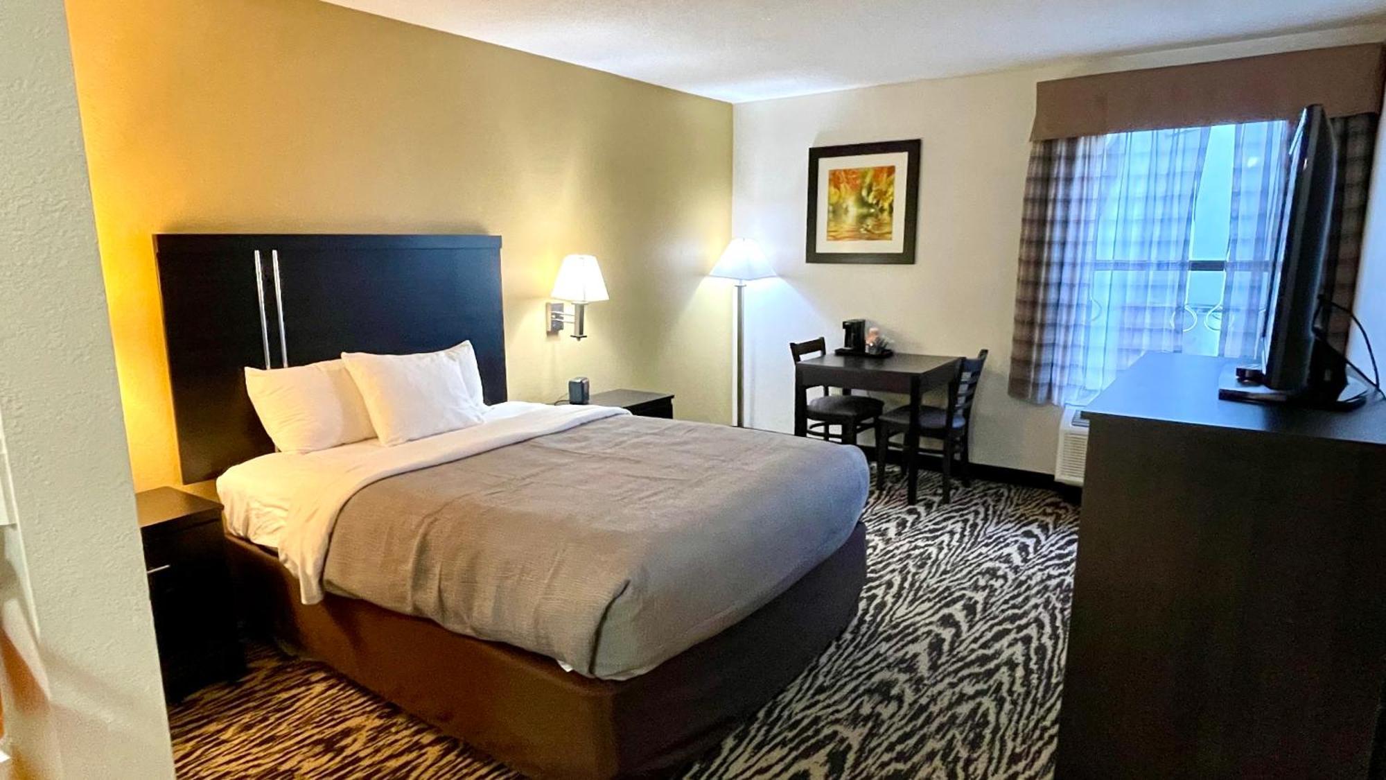 Quality Inn & Suites Clemmons I-40 Екстер'єр фото